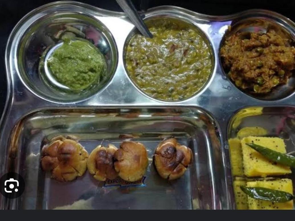 Banarasiya Close To Banaras Railway Station Homestay *